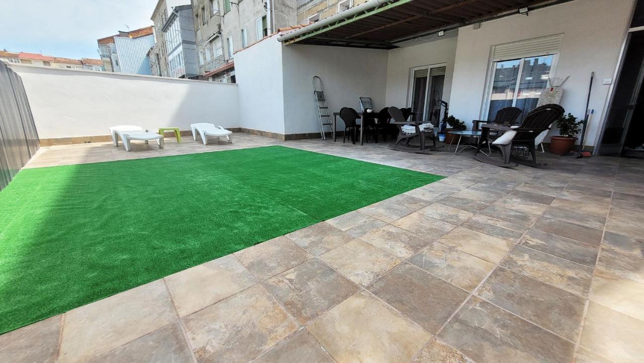Apartamento El Hogar De Todos Ourense Exterior foto