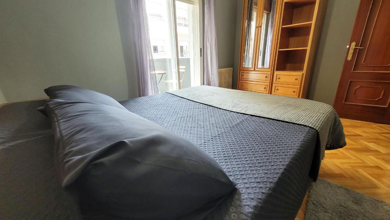 Apartamento El Hogar De Todos Ourense Exterior foto